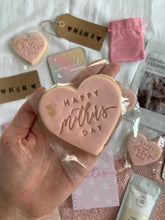Load image into Gallery viewer, Deluxe Mother’s Day Box