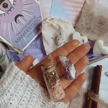 Load image into Gallery viewer, Manifesting Dreams Box