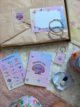 Load image into Gallery viewer, Manifest Your Dreams Box (without bracelet duo)
