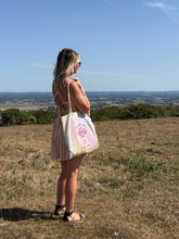 Load image into Gallery viewer, Manifest Your Dreams Box (without bracelet duo)
