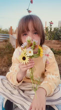 Load and play video in Gallery viewer, Blooms &amp; Beads Autumn Equinox Workshop (kids)
